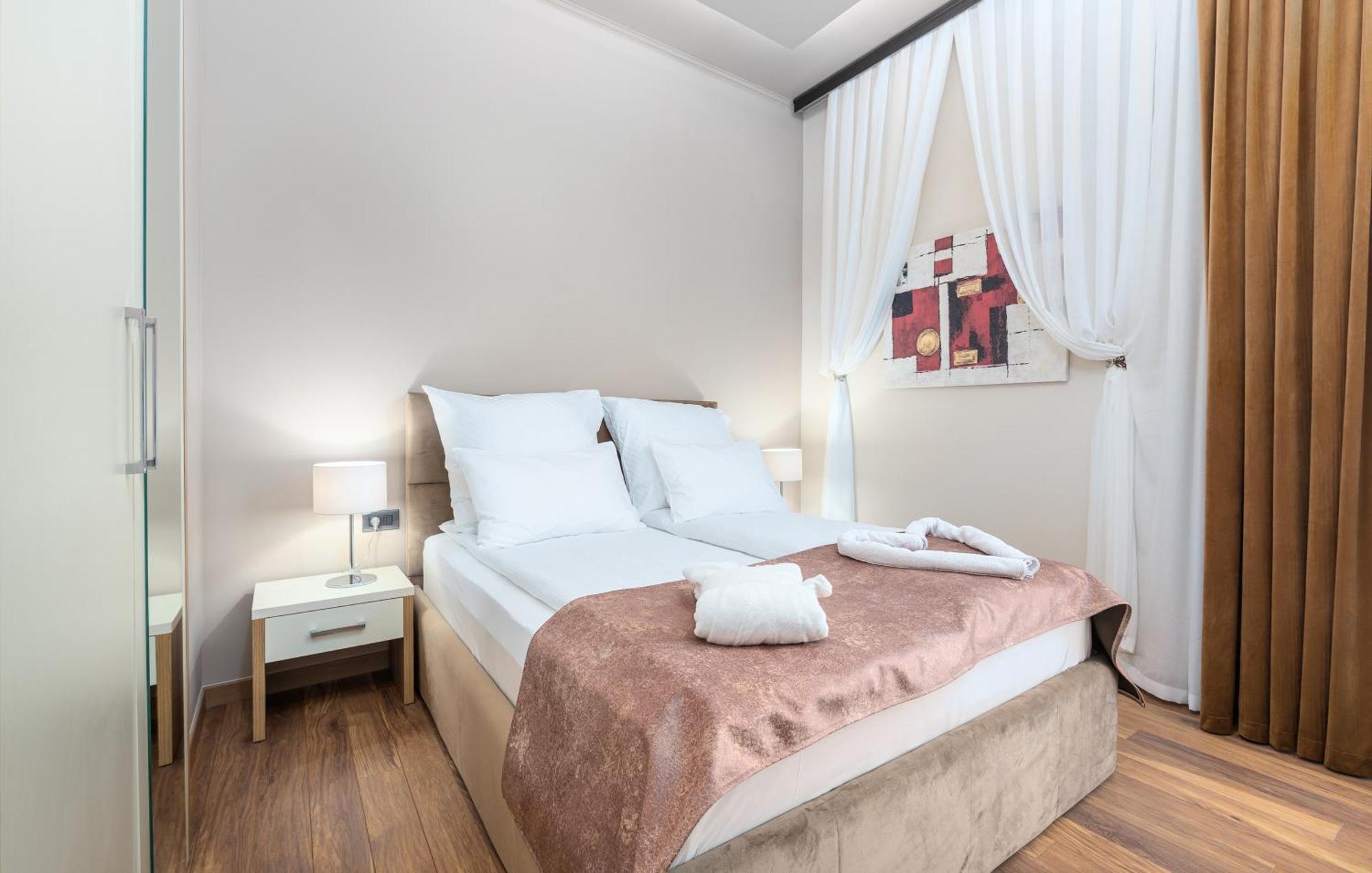 Hotel Dua Residence Porec Bagian luar foto