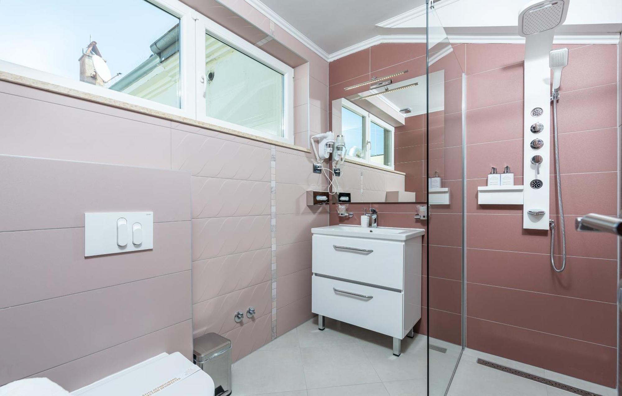 Hotel Dua Residence Porec Ruang foto