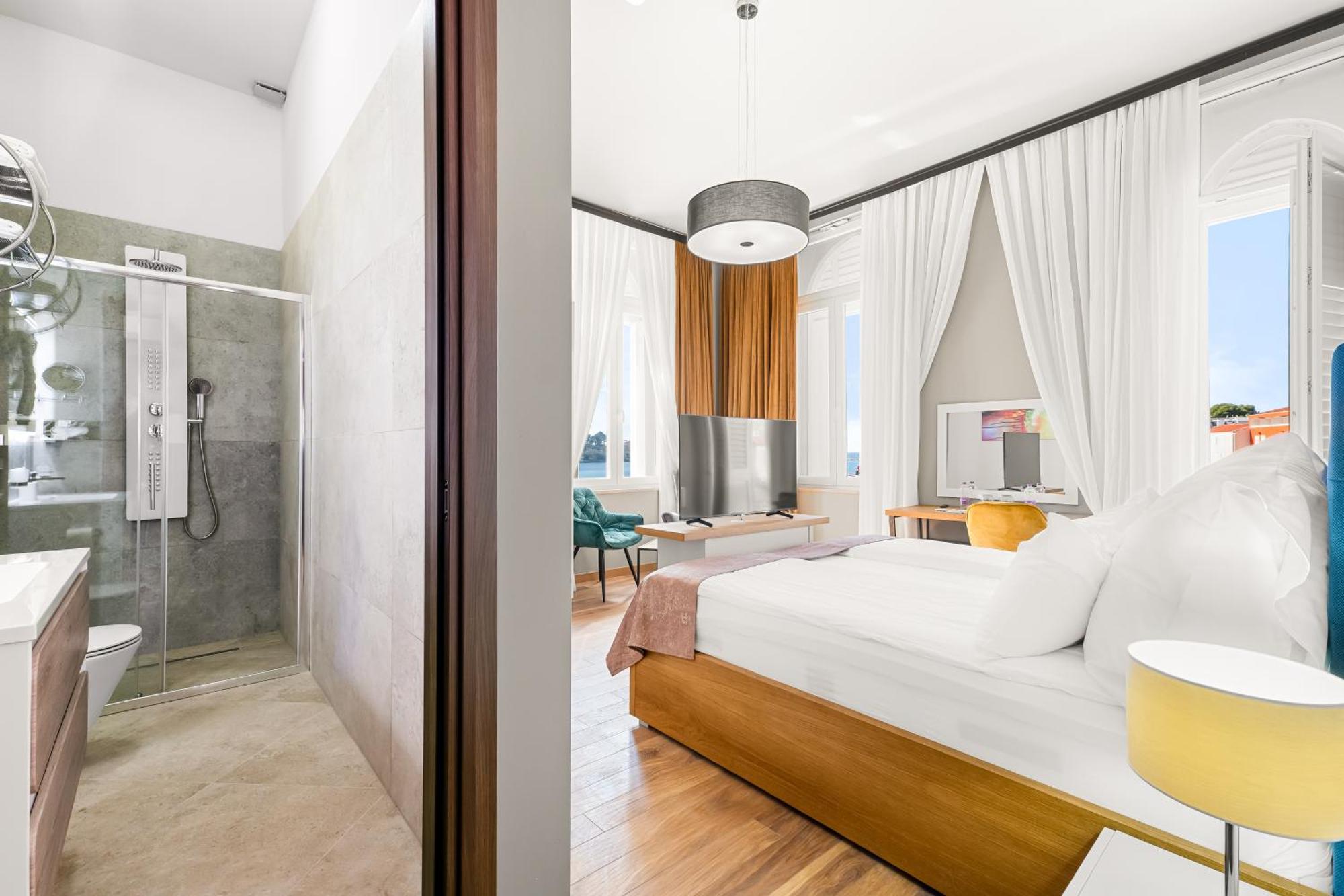 Hotel Dua Residence Porec Bagian luar foto